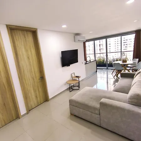 2br 2ba Con Balcon En L Y Vista Abierta, Piscina 360 Piso 27, A Pasos Del Mar Y Murallas Cartagena